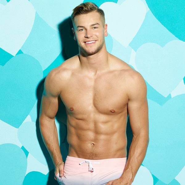 Thoughts We Had When We Met Love Island S Chris Hughes Glamour Uk