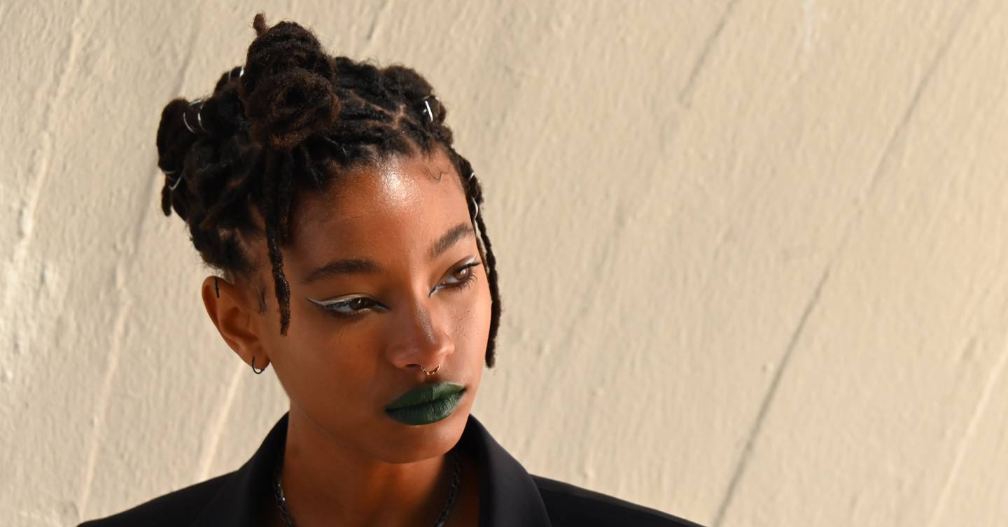 Willow Smith opened up about being polyamorous on her mum Jada's talk show 1 Willow Smith opened up about being polyamorous on her mum Jada's talk show