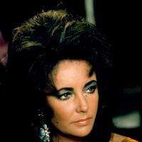 Elizabeth Taylor fashion style icon | Glamour UK