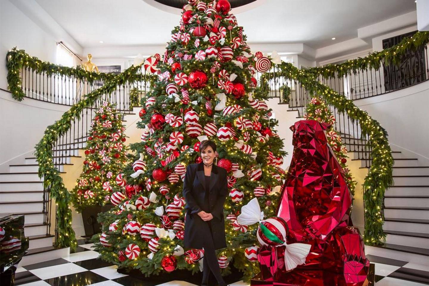 See Kris Jenner's Epic Christmas Decorations | Glamour UK