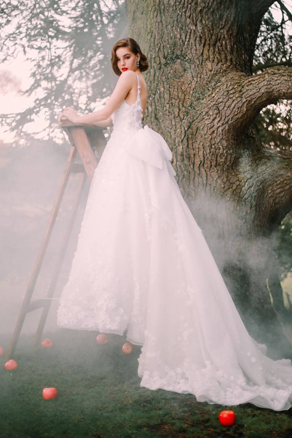 Disney Wedding Dresses Have Landed In The Uk Glamour Uk