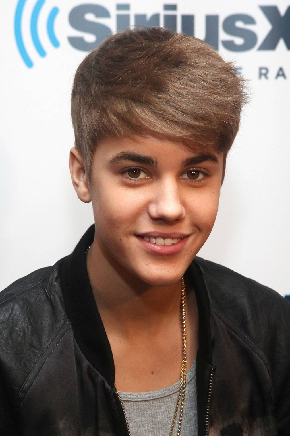 Justin Biebers Best Hairstyles Hair Styles Over The Years