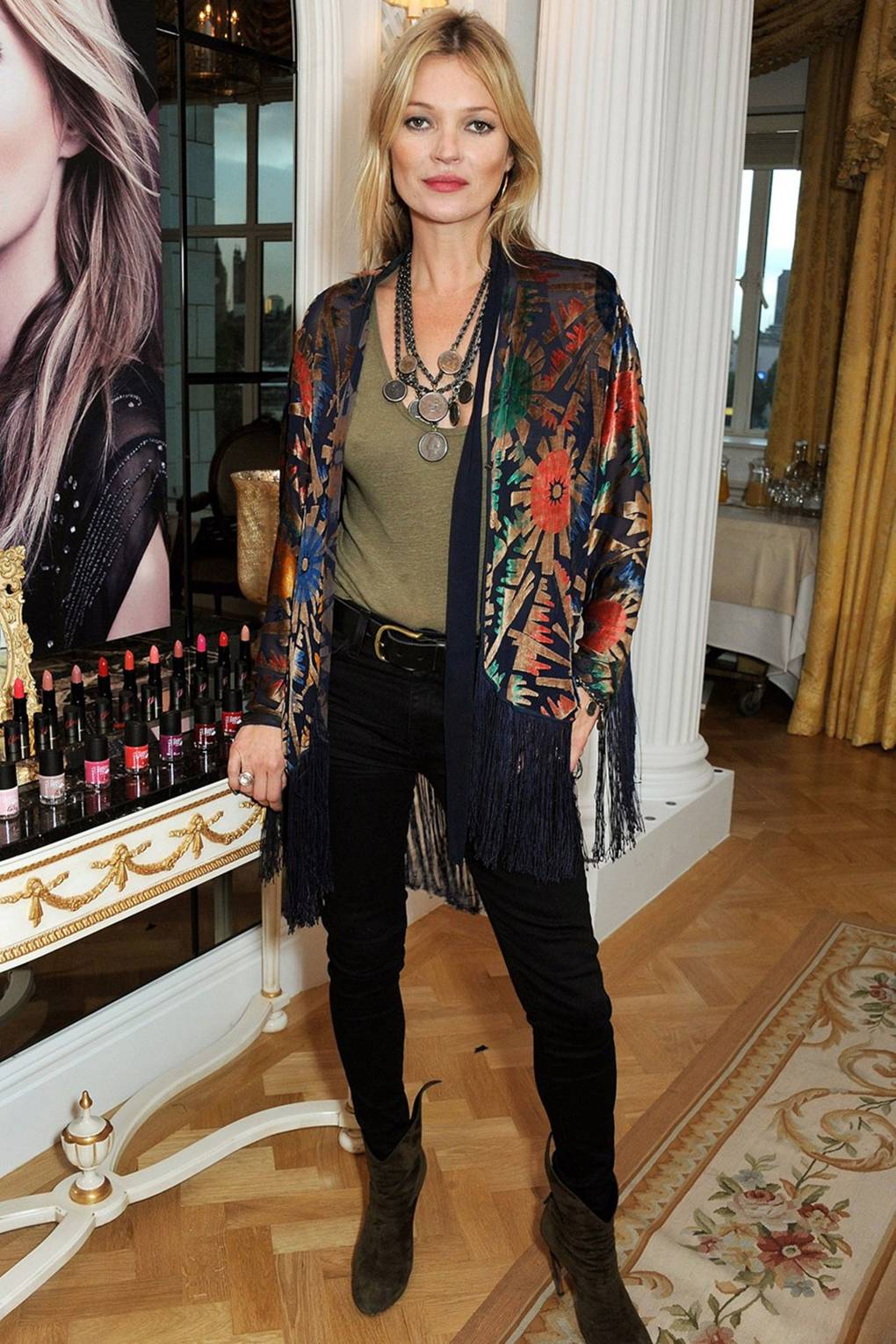 Who wore it best Kate Moss Vs. Courteney Cox recommend Who wore it best Kate Moss Vs. Courteney Cox recommendations