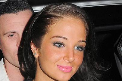 Tulisa Contostavlos Raven Curls With Grey Roots Celebrity Hair And Hairstyles Glamour Uk
