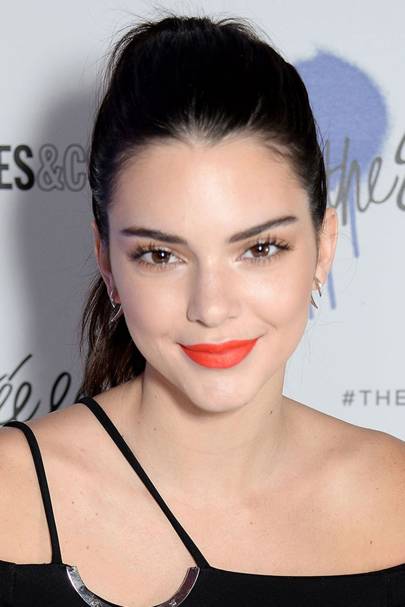Kendall Jenners Hair And Makeup Her Best Beauty Looks Glamour Uk