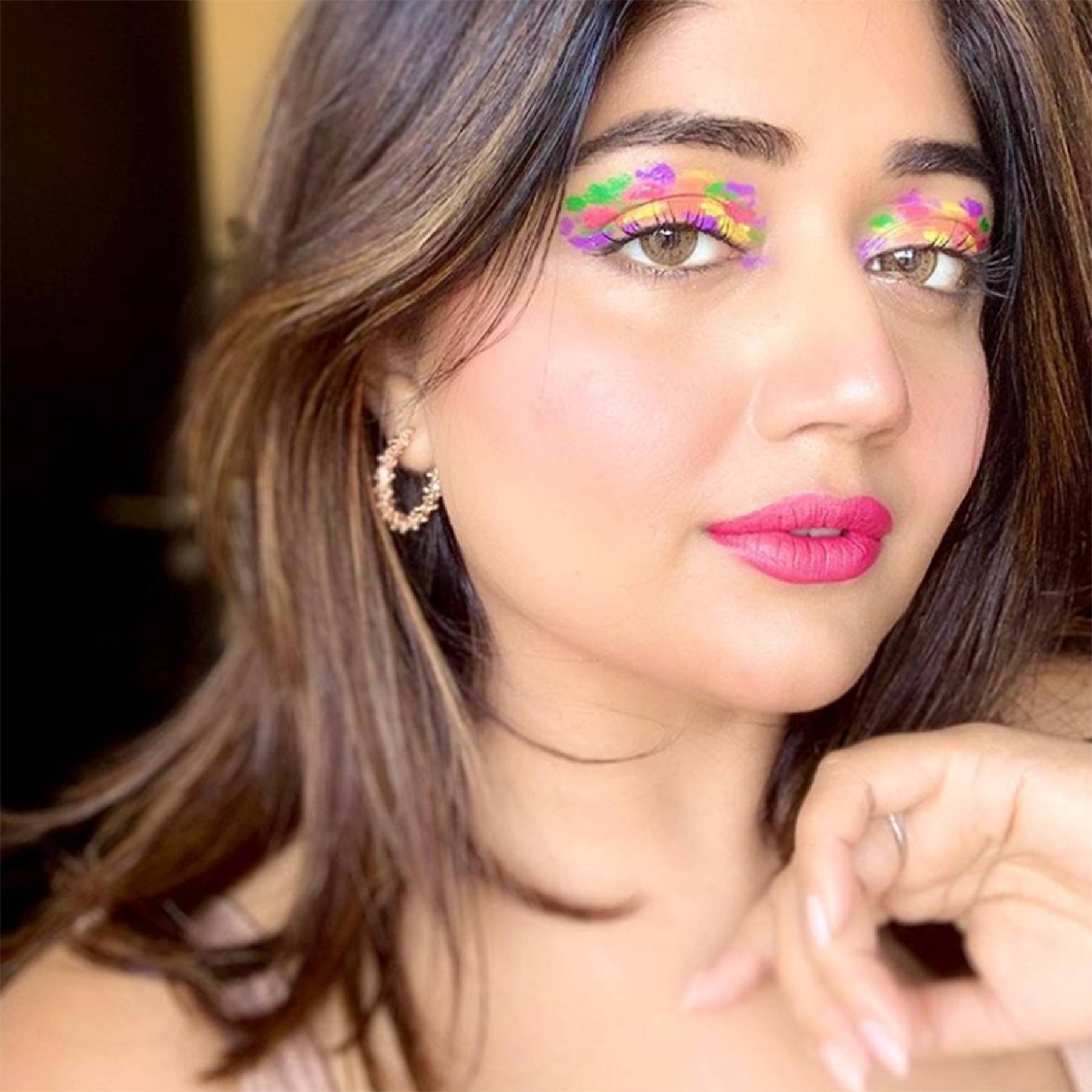 South Asian Beauty Bloggers To Follow Afghanistan India Bangladesh Sri Lanka Glamour Uk I love playing with makeup and you'll find tons of makeup tutorials, tips and tricks on. south asian beauty bloggers to follow