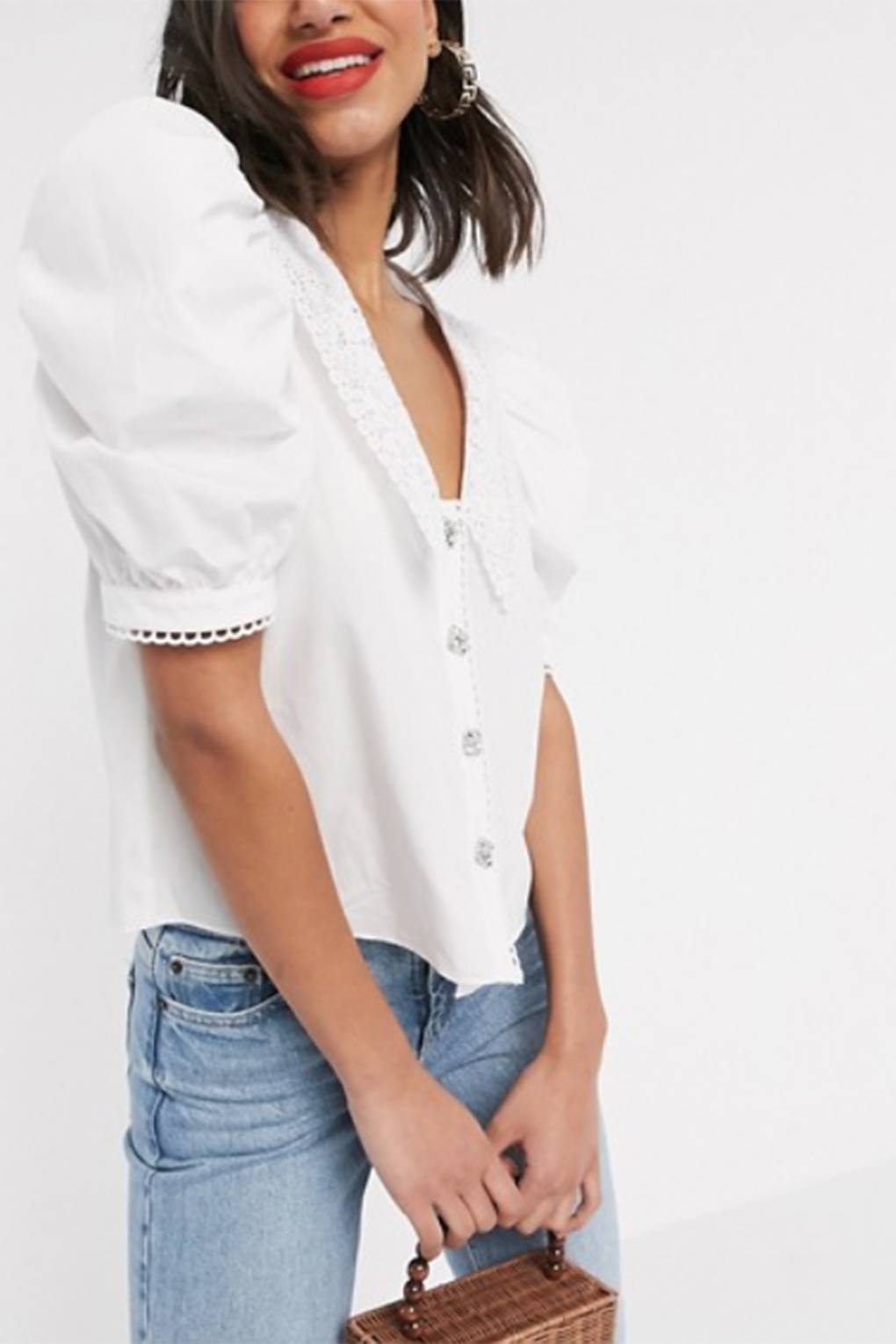 Oversized Collars A Styling Hack To Update Any Outfit Glamour UK