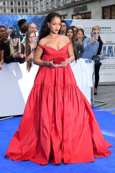 rihanna dress red