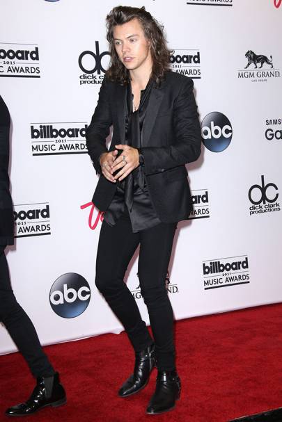 Harry Styles Fashion Story In Photos 2012 2021 Lots Of Shirts Jeans Boots Glamour Uk