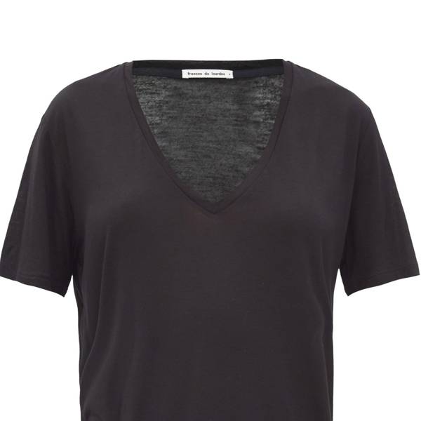 23 Best VNeck TShirts For Women That Every Wardrobe Needs Glamour UK