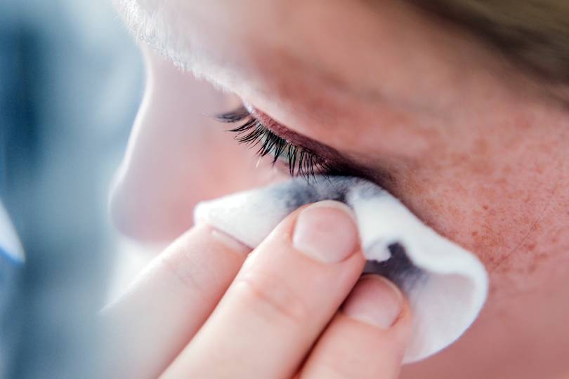 11 Best Eye Makeup Removers That Won't Sting Your Eyes Glamour UK
