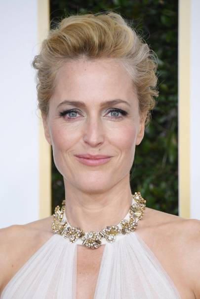 Golden Globes 2017 celebrity hair makeup and beauty looks. | Glamour UK