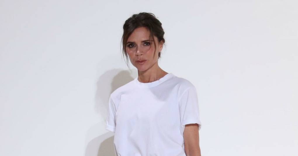 Victoria Beckham Style: 2017 Fashion Pictures From The Past 20 Years ...