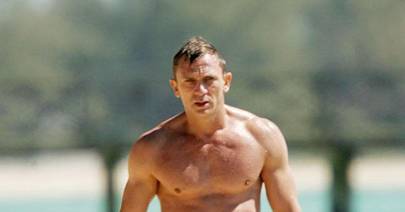 daniel craig swimming trunks