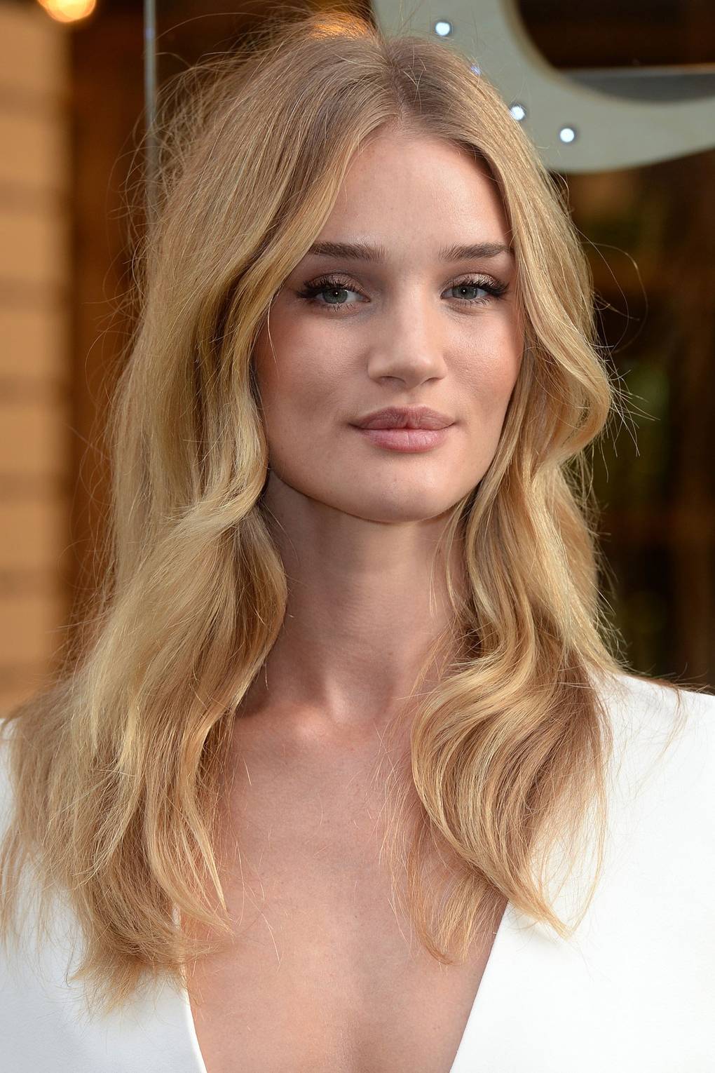 Rosie Huntington Whiteley Top Makeup And Hair Moments Glamour Uk