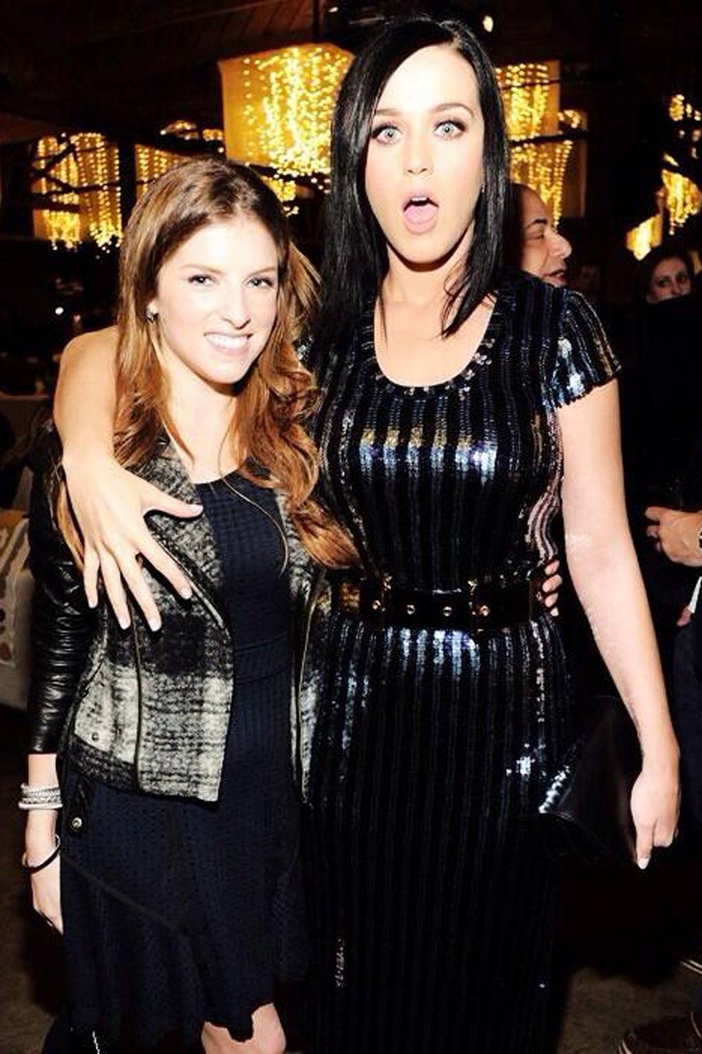 Anna Kendrick And Katy Perry Finger Banged Cleavage Groping Picture Anna Kendrick And Beyonce 4225