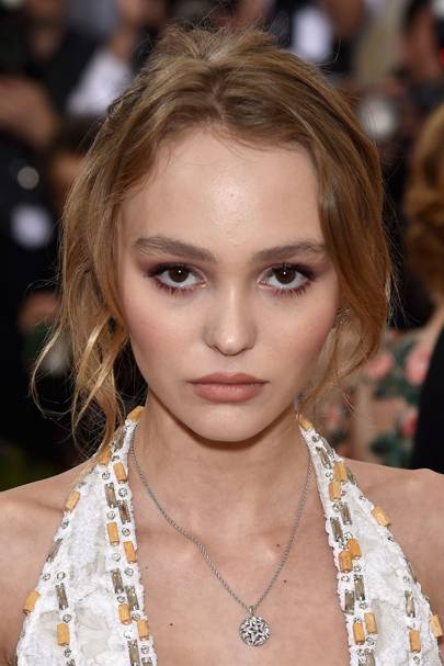 Lily Rose Depp hair & makeup - Best Beauty Looks 2017 | Glamour UK