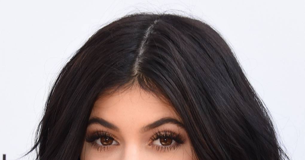 Kylie Jenner Beauty Secrets New York Times Interview 2015 Glamour Uk 