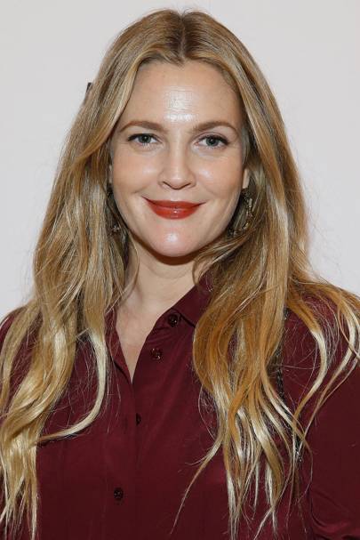 Drew Barrymore S Hair Short Balayage And Her Natural Hair Colour