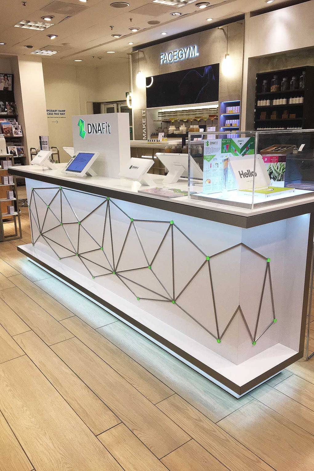 dna running store