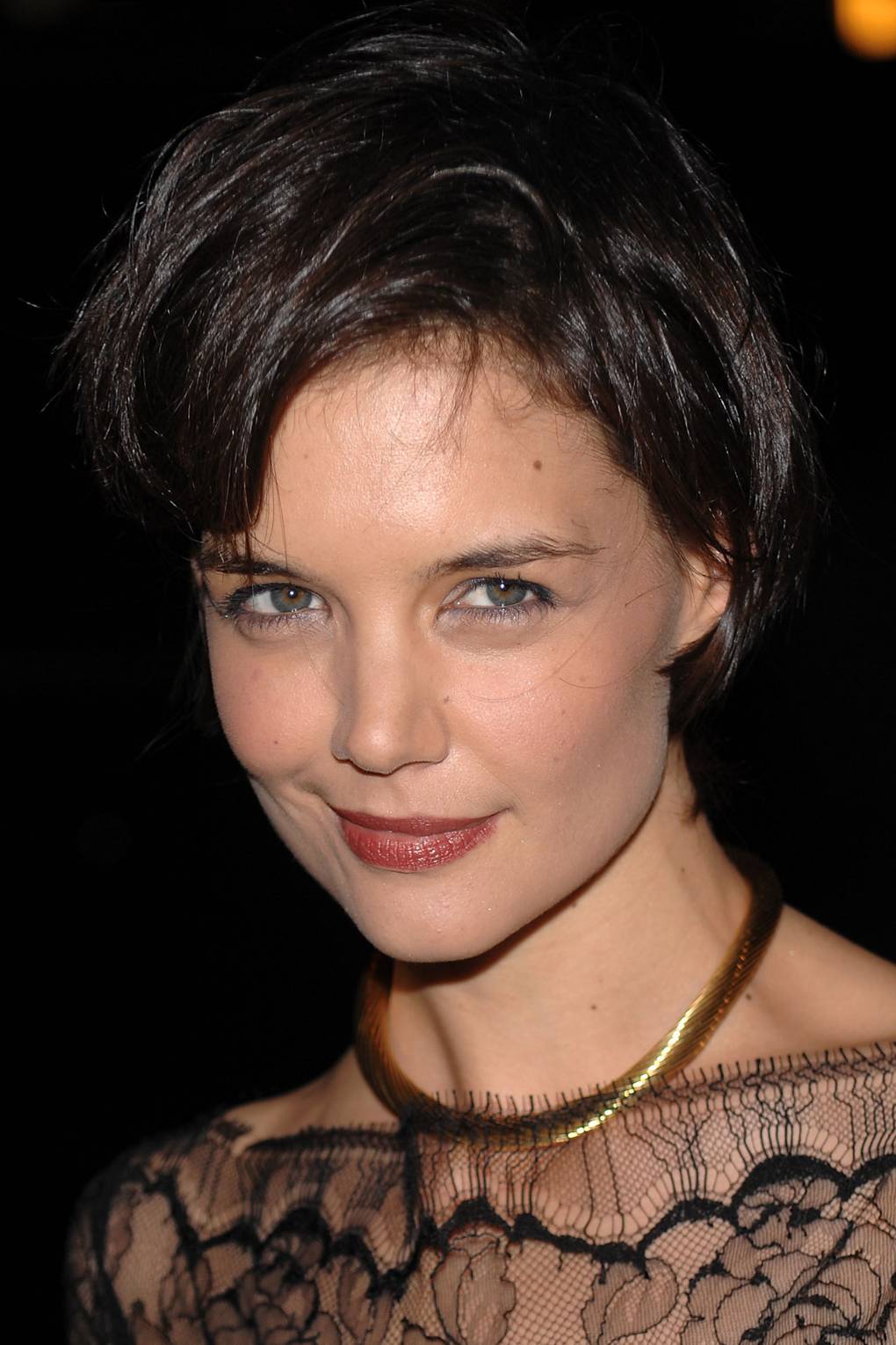 Celebrity Beauty on GLAMOUR.com - Katie Holmes' beauty and hairstyles ...