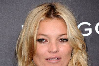 Kate Moss’ blonde curls - celebrity hair and hairstyles | Glamour UK