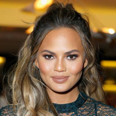 Chrissy Teigen's Best Hair & Beauty Looks | Glamour UK