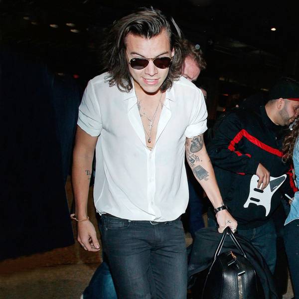 Harry Styles: Fashion Story in Photos 2012 - 2021 (lots of shirts ...