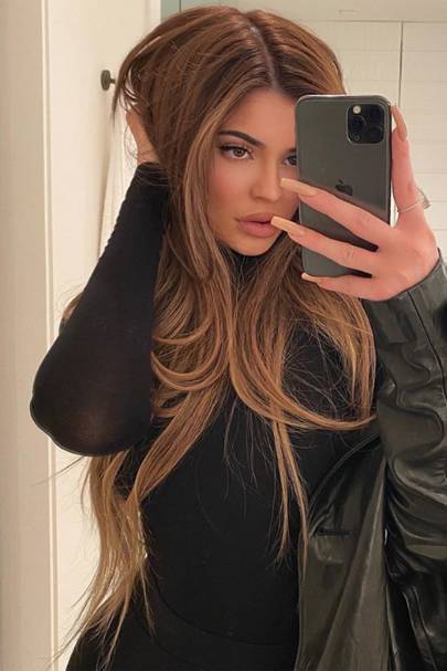 Golden Brunette Is The Hair Colour We All Want Thanks To Kylie ...