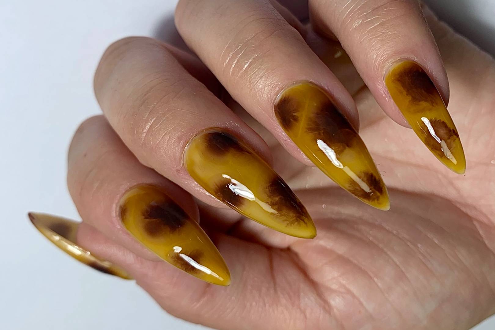 Tortoiseshell Nail Trend For Autumn Glamour Uk
