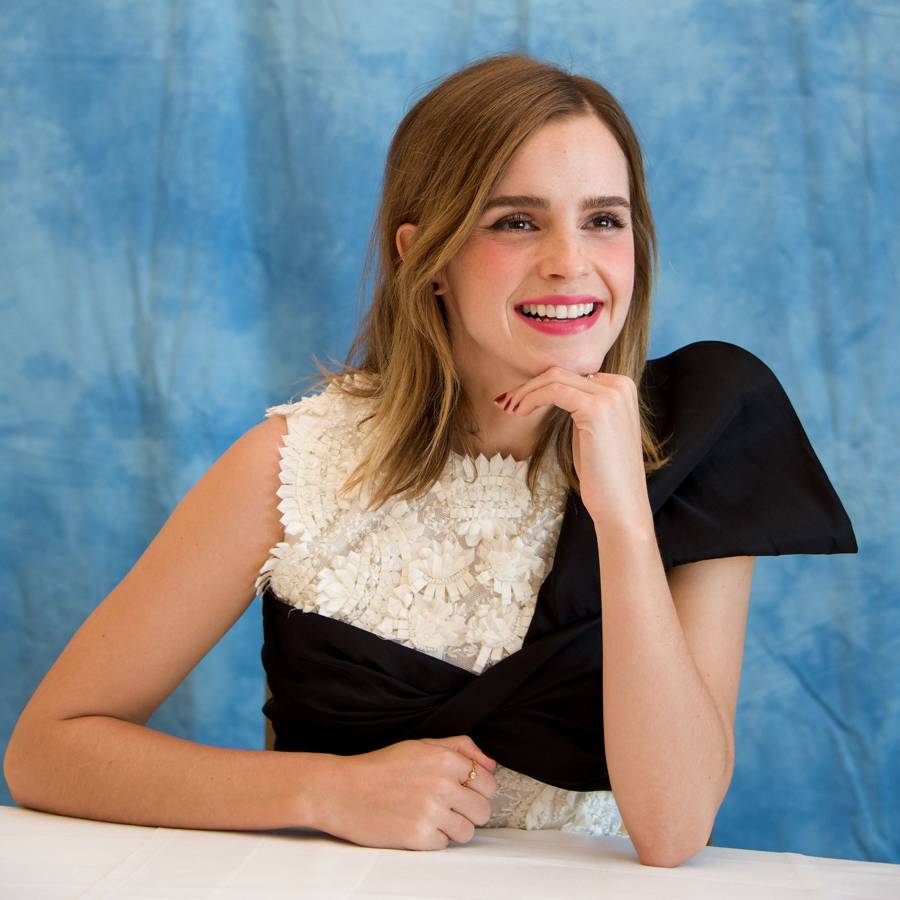 Emma Watson Gives Relationship Advice To Fans Glamour Uk 