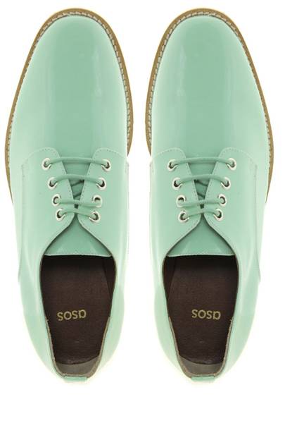 trendy brogues