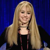 Miley Cyrus Dyes Her Hair Like Hannah Montana Glamour Uk