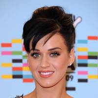 Katy Perry Short Hair: Blonde Pixie Crop | Glamour UK