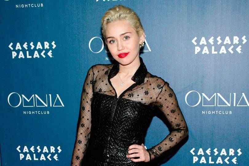 Miley Cyrus shares hairy armpits picture and internet reacts | Glamour UK