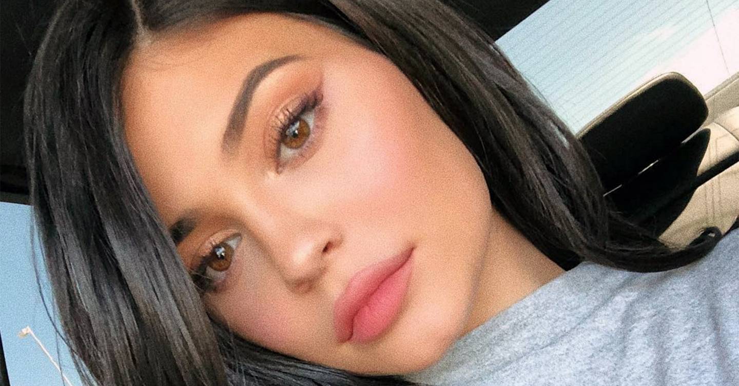 Kylie Jenner Eyeliner Tutorial Instagram Stories | Glamour UK