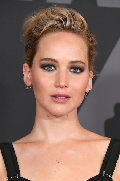 Jennifer Lawrence Fringe - New Bangs For Red Sparrow | Glamour UK