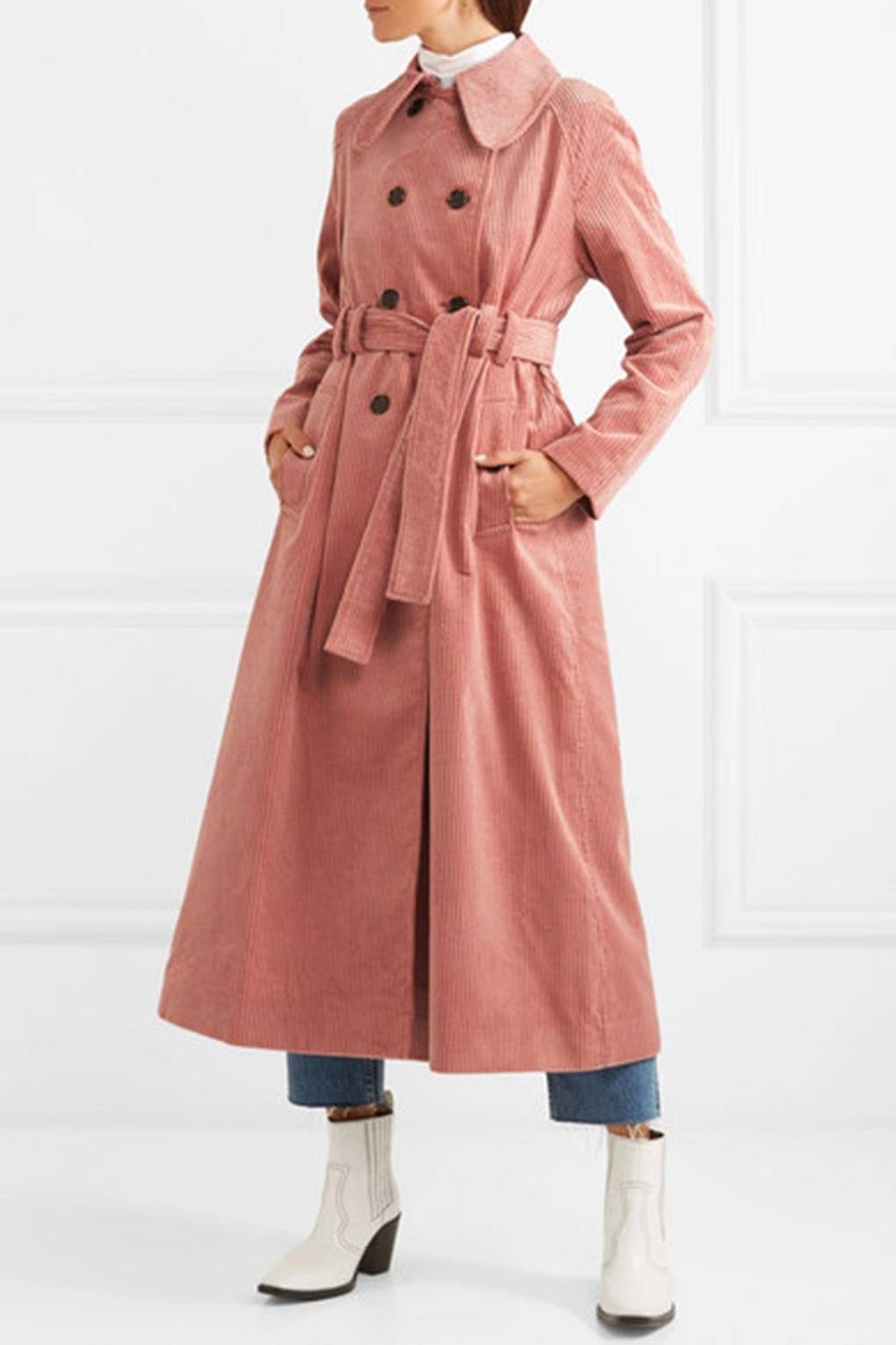 What Shoulder Buttons On Coats Are Actually For | Glamour UK