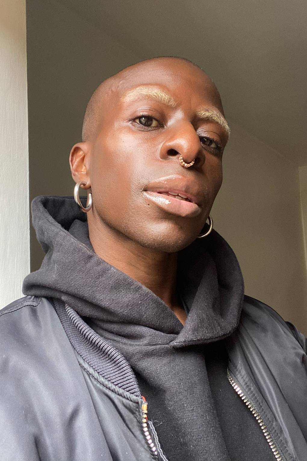 Fenty Beauty Eaze Drop Blurring Skin Tint Review Glamour Uk