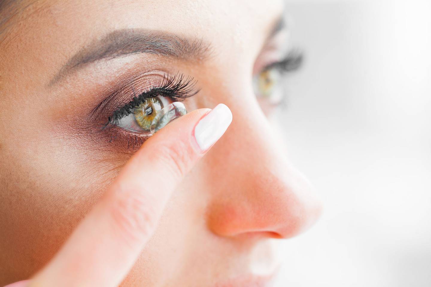 7-eye-makeup-for-people-who-wear-contact-lenses-glamour-uk