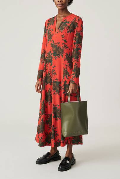 what to wear to an autumn wedding 2021