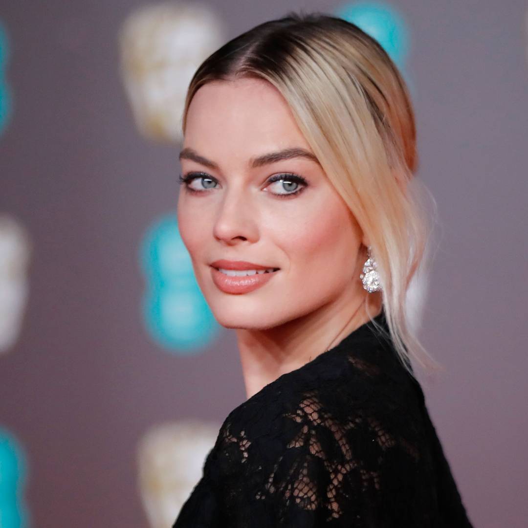 Image: Margot Robbie just made 'the sculpted wave' 2020's hottest hairstyle - and her hairdresser exclusively tells GLAMOUR how to get the look