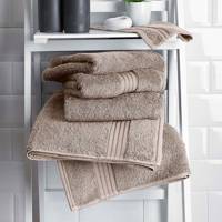 11 Best Bath Towels 2021 Soft Fluffy Bath Sheets Glamour Uk