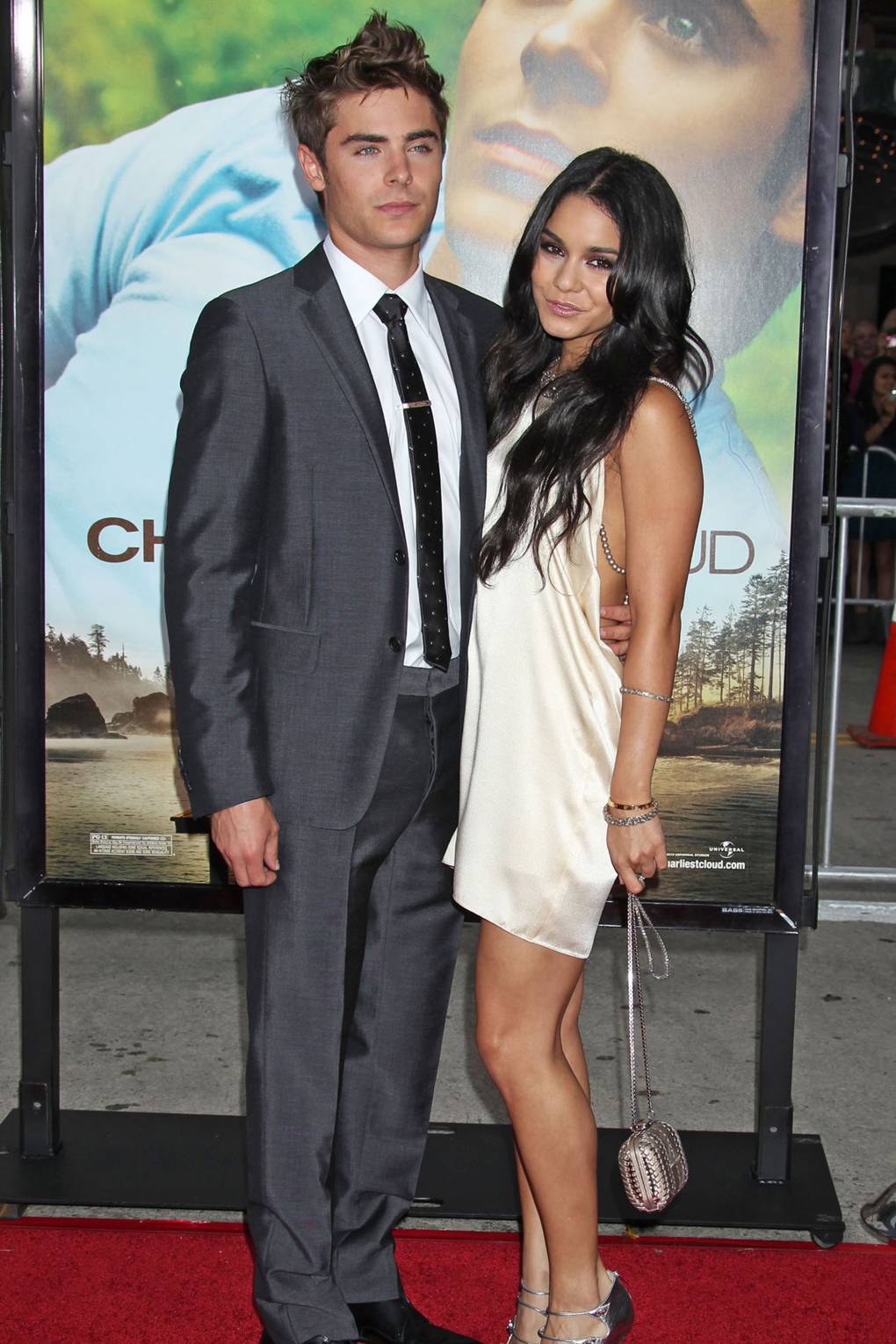 Zac Efron And Vanessa Hudgens Seen Kissing Celebrity News Gossip Glamour Com Glamour Uk