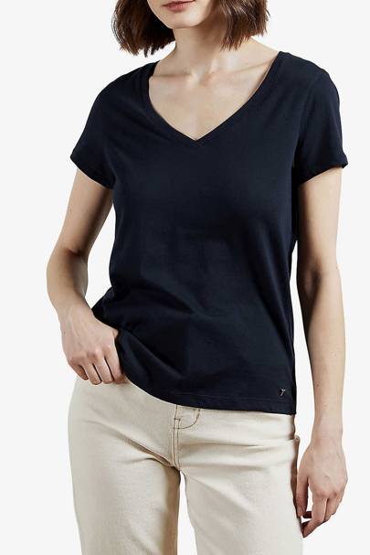 23 Best V-Neck T-Shirts For Women That Every Wardrobe Needs | Glamour UK