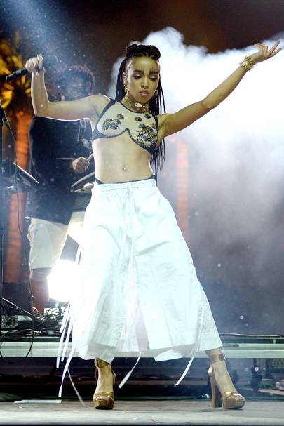 Fka Twigs Look Book Best Style Moments Outfits Uk Glamour Uk 8928