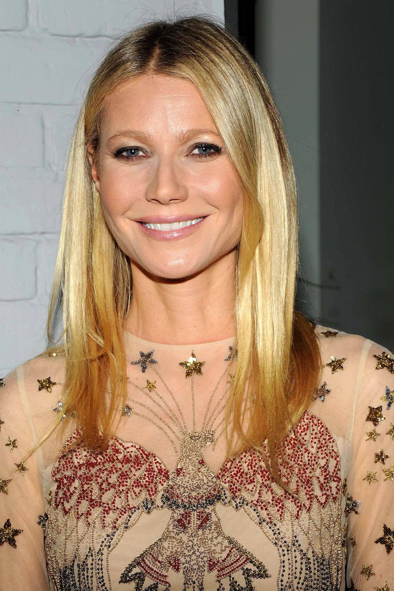 Bizarre Weird Celebrity Beauty Secrets The beauty secret of celebrity