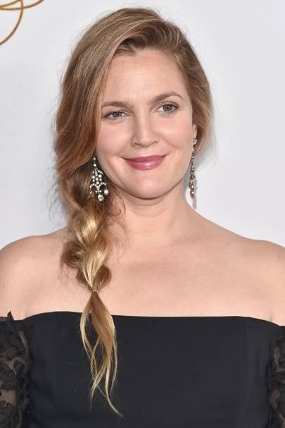 Drew Barrymore S Hair Short Balayage And Her Natural Hair Colour