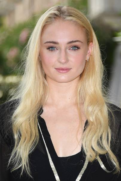 Sophie Turner Beauty Looks Makeup Hair Over The Years Glamour Uk