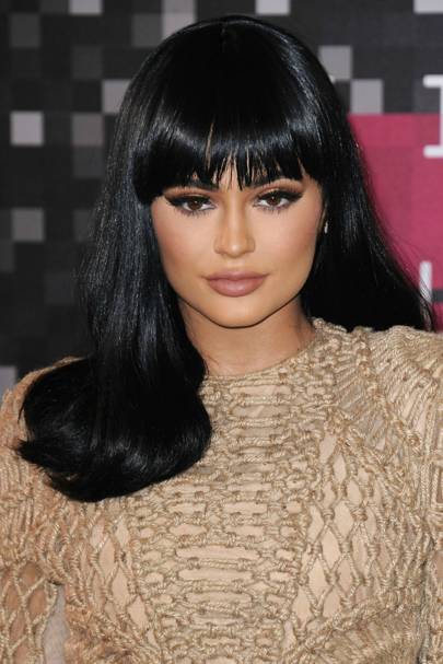 Kylie Jenner Hair & Beauty Look Book: Lips, Hair Colours & Makeup